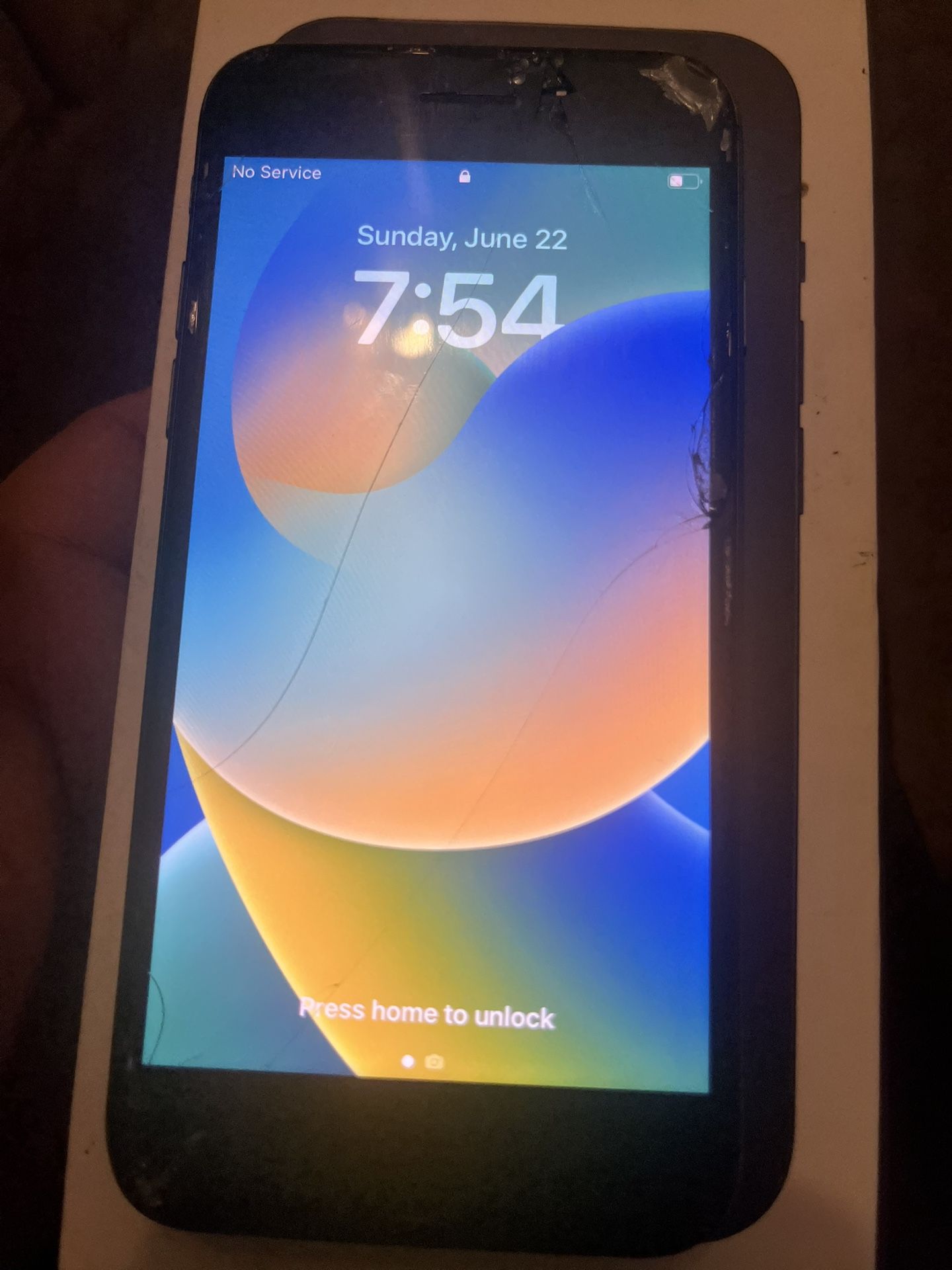 iPhone 8 SE