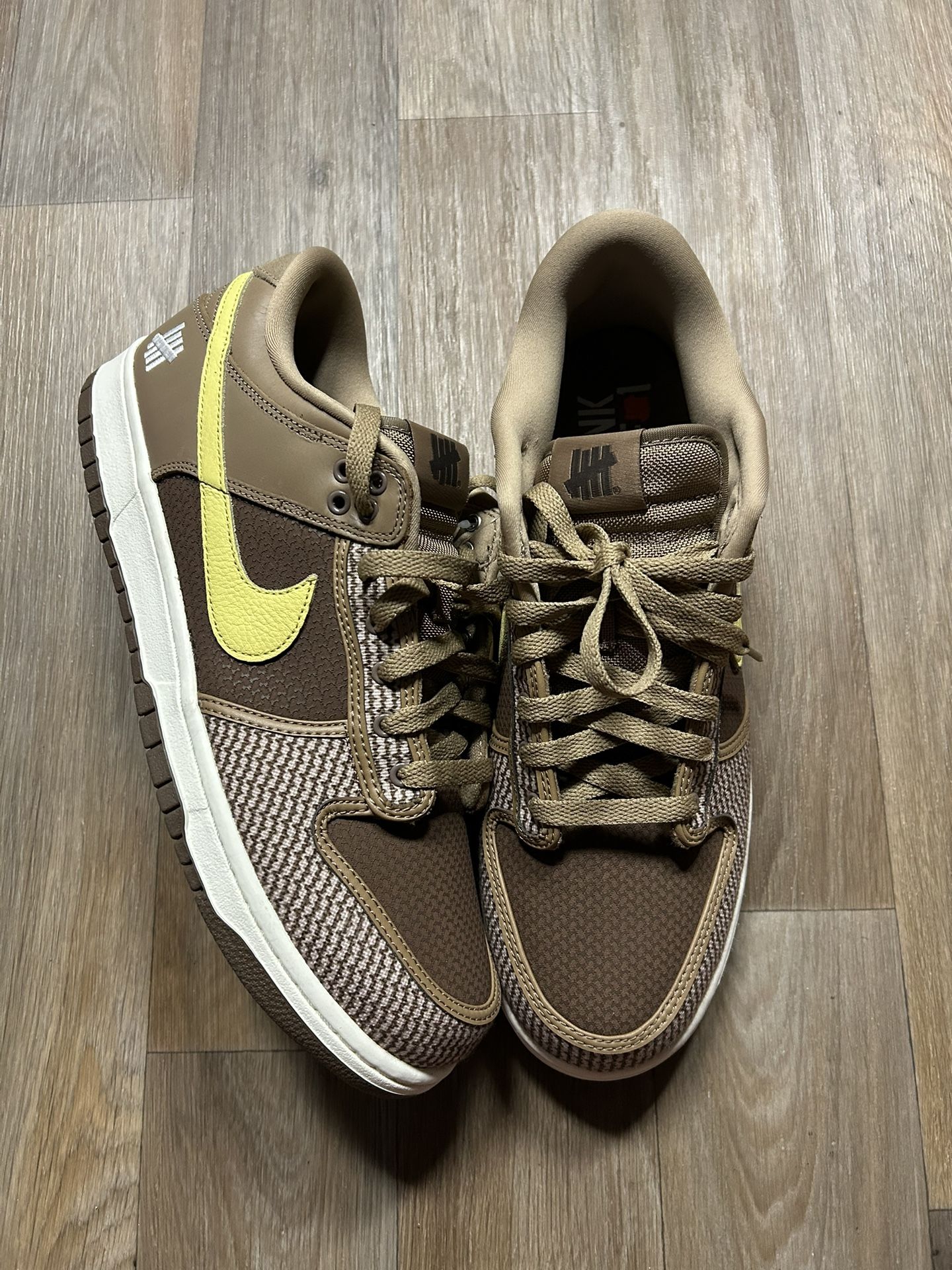 Undefeated Dunks Size 11
