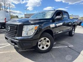 2020 Nissan Titan Crew Cab