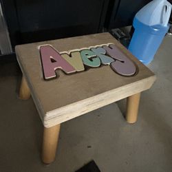 Puzzle Footstool