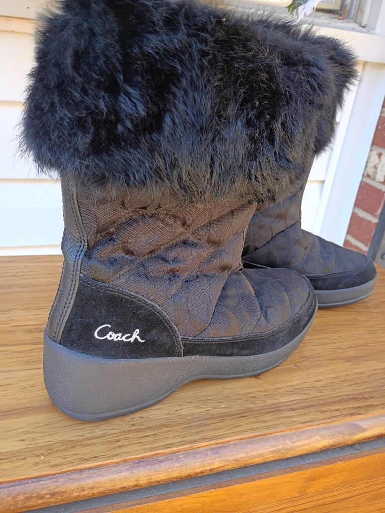 COACH SZ 8 "FAITH" SUEDE/NYLON/RABBIT FUR ROUND TOE FRONT ZIP BOOTS EUC