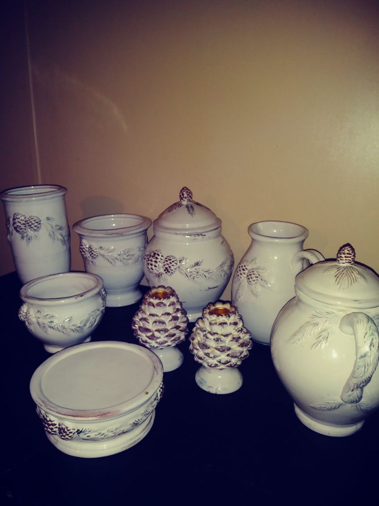 Vintage White Pine Earthenware Pottery