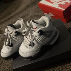 Jordan 4 Retro