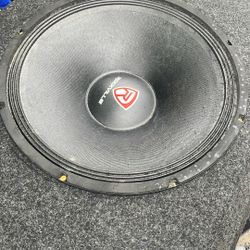New Rockville 18” 1800 Watt Subwoofer And Ported Box Included