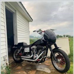 Detachable Quarter Fairing Kit & Smoke Windshield For Harley Sportster XL  N Iron XL883 Dyna (Requires the installation of Docking Hardware Ki