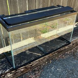 PENDING PICK UP - Fish Tank 