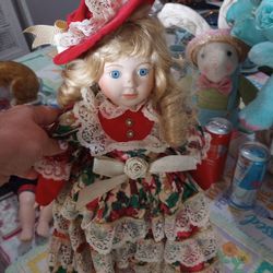 Christmas  Blue Eyes Pretty Doll Clean Cloths.Perfect Condition 