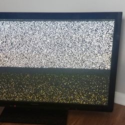 PANASONIC PLASMA TV 42" WITH U REMOTE