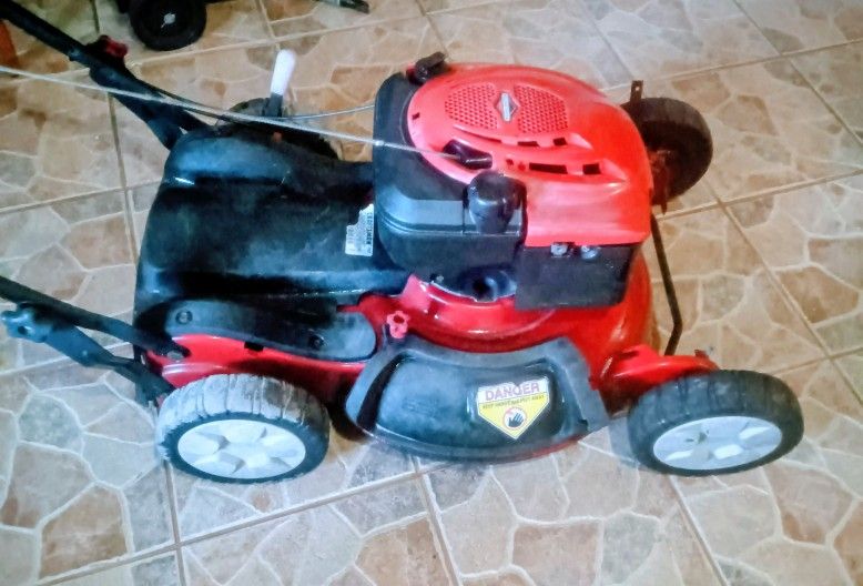 Craftsman 21" 6.75 H/P Self Propelled Mower
