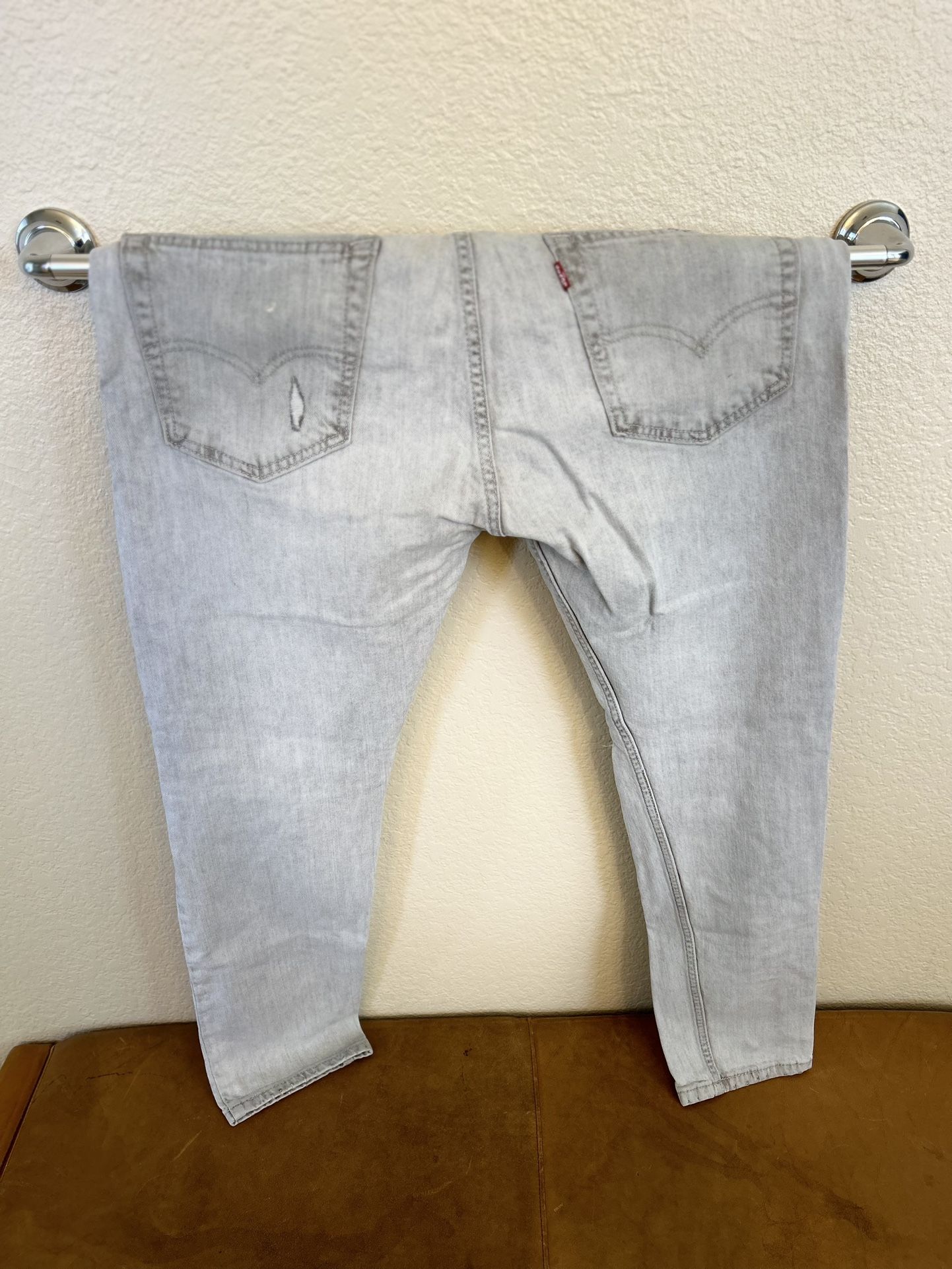 Men’s Levi’s 512 Light Grey Washed With Worn Holes