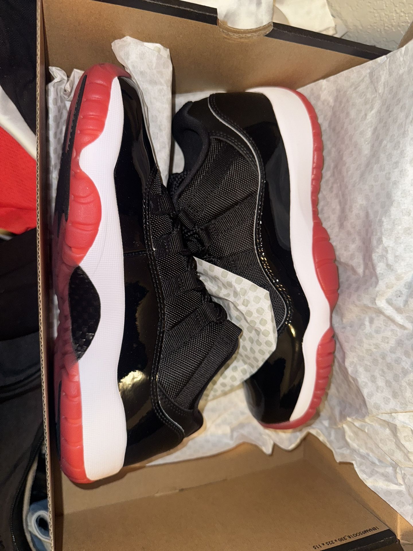 Jordan 11s 
