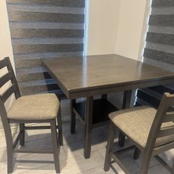 Bar height Table With 4 Chairs