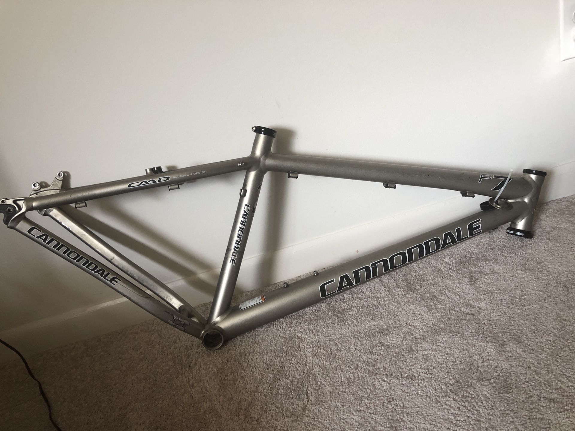 Cannondale bike frame 26” medium