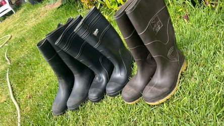 Waterproof fishing boots