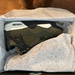 Jordan 4 Retro