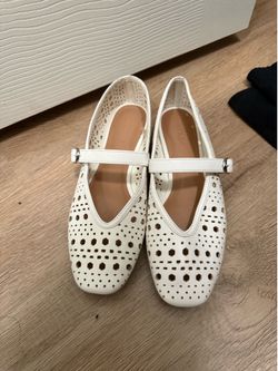 Old navy flats