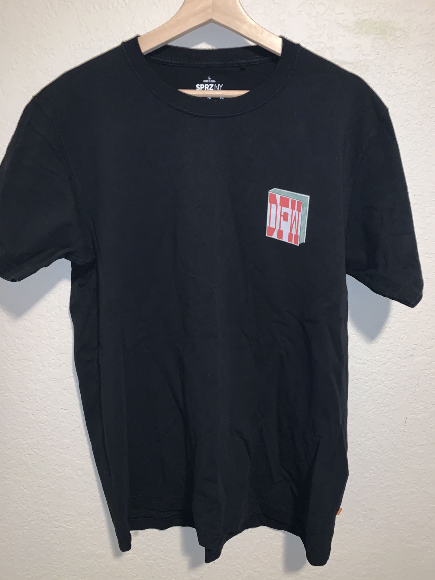 Uniqlo “DEW” heavy t shirt