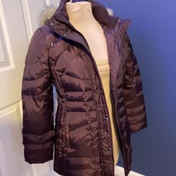 Beautiful Womens Parka Coat! Like-New Condition !