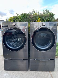 LG ThinQ Washer & Dryer Electric Set- Delivery Available