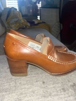 Sperry loafers woman size 7 brand new
