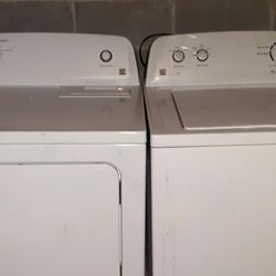 Kenmore washer And Dryer Set