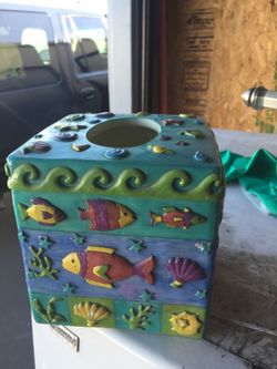 Tissue holder