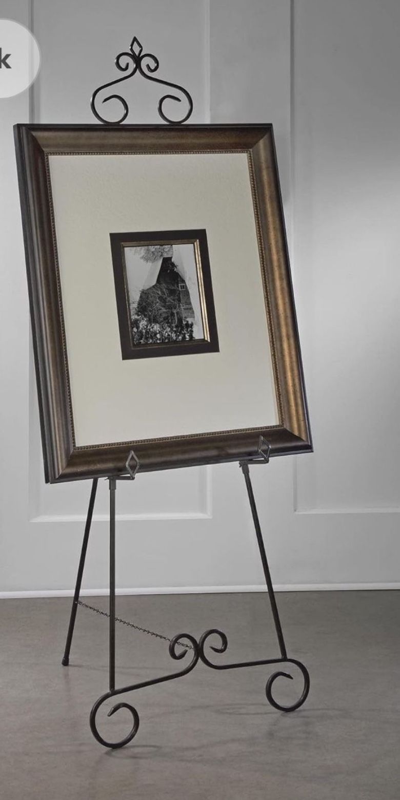 Beautiful Easel Stand
