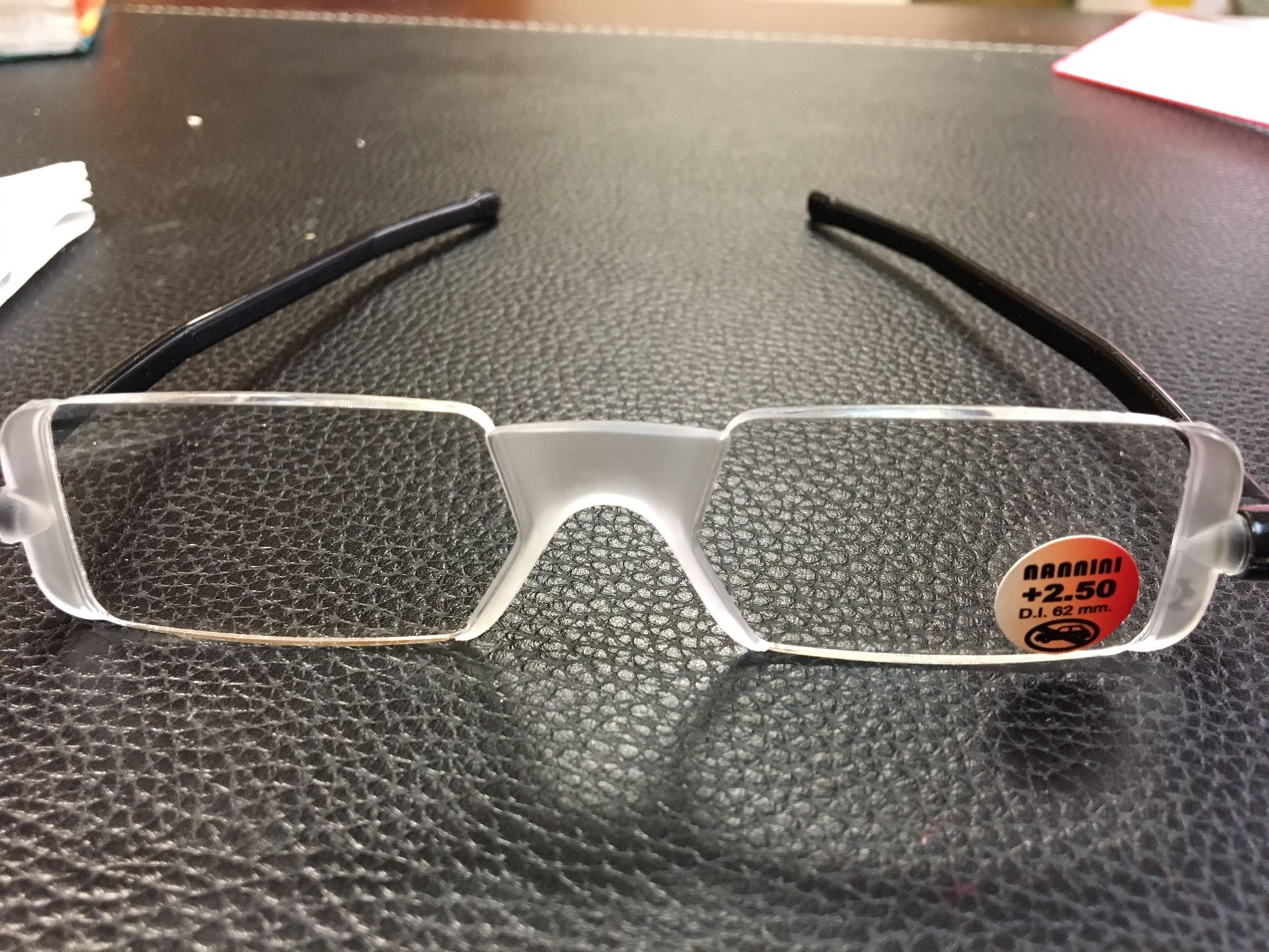 Nannini Foldable Reading Glasses (+2.50)