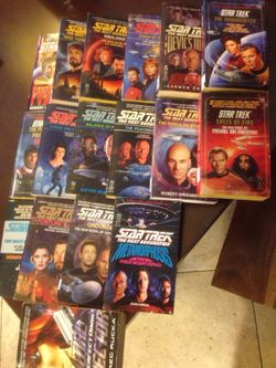 Star Trek novel books sifi. 16 books