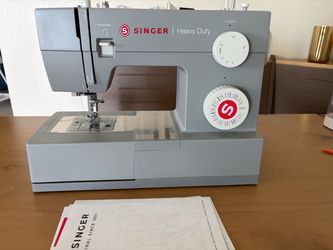 Singer Heavy Duty Sewing Machine