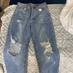 Size 4 Boyfriend Jeans 