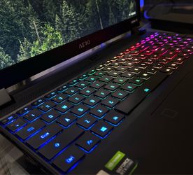 Gigabyte AERO 15 WB Gaming Laptop – RTX 2070 Max-Q, Intel i7, 16GB RAM, 1TB SSD