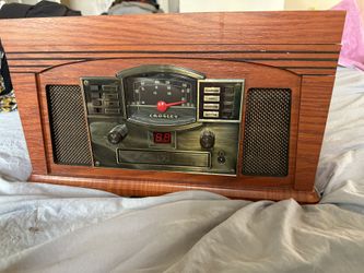 Crosley CR42D-PA Lancaster 3-Speed Turntable with Radio, CD/Cassette Player, Aux-in and Bluetooth, Paprika