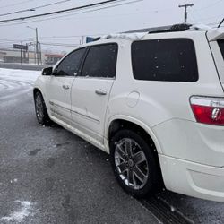 2011 GMC Acadia