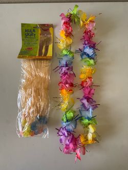 New Hula grass skirt lei child size