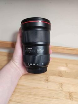 Canon EF 16-35mm f/2.8L III USM Lens Like New 