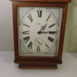 Vintage Howard Miller Fables Quartz 19 in Oak Wood Wall Clock