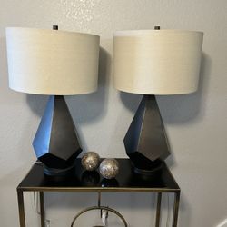 Nice large lamps w shade $35.00