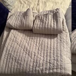 Cali King/ King Comforter Set