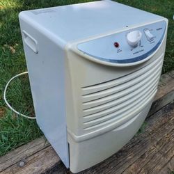 Gold Star Full size Dehumidifier (works perfectly)
