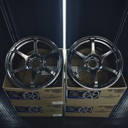 ADVAN RG-4 (S-GTR FACE) 5X114 18X10 +35 (RACING HYPER BLACK)