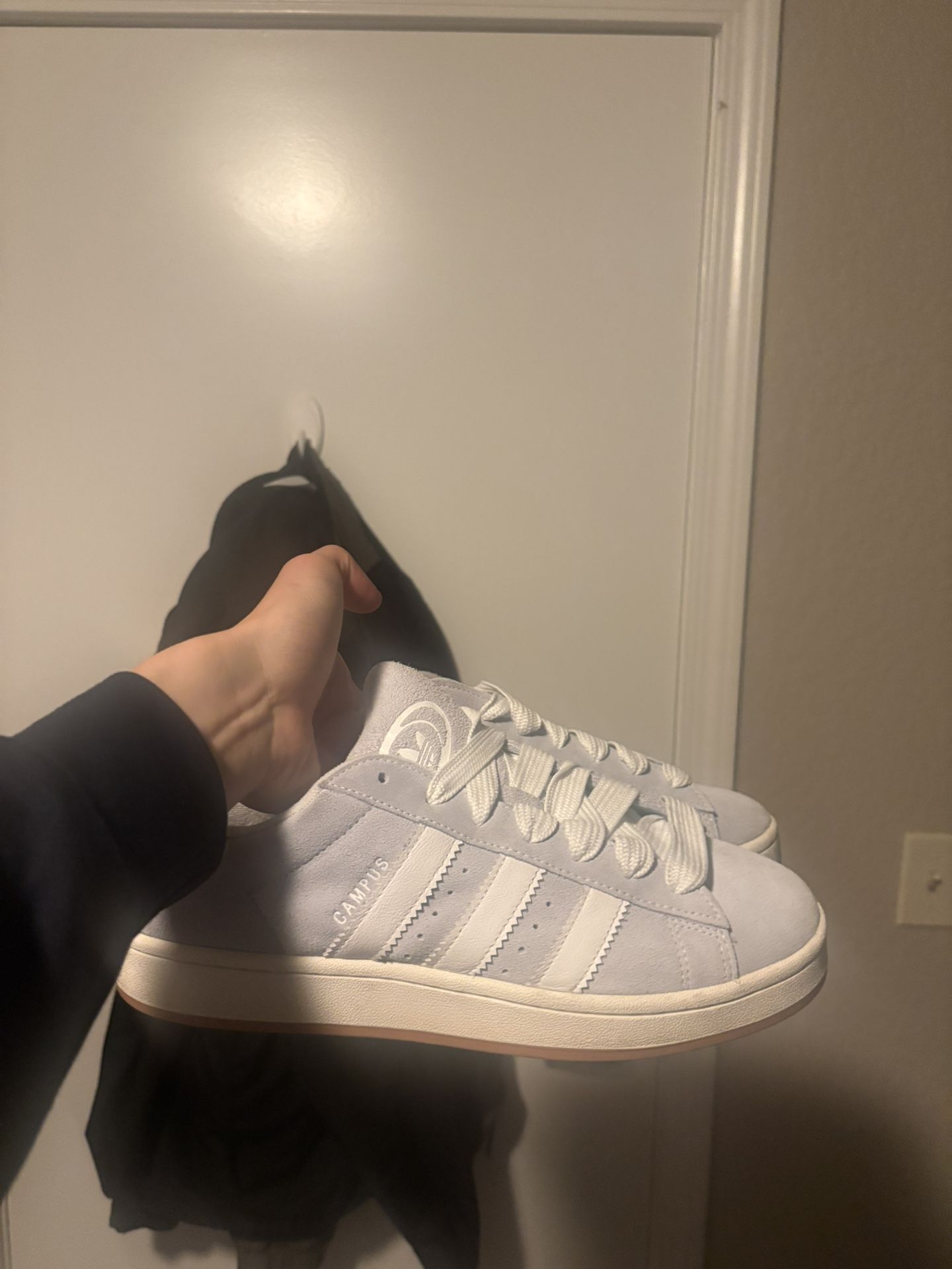 Campus 2000s Size 10
