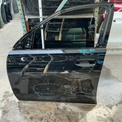 2020 - 2024 MERCEDES GLE - Driver Door Oem 