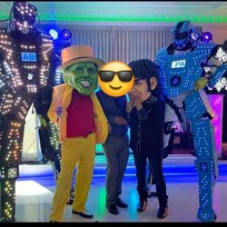 LED Robot Show With Cavezones For any Time Of Event