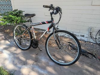 Quasar Bounty 18 speed mountain bike