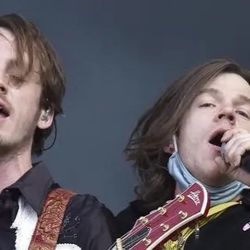 Cage The Elephant with Hey, Nothing and Common People