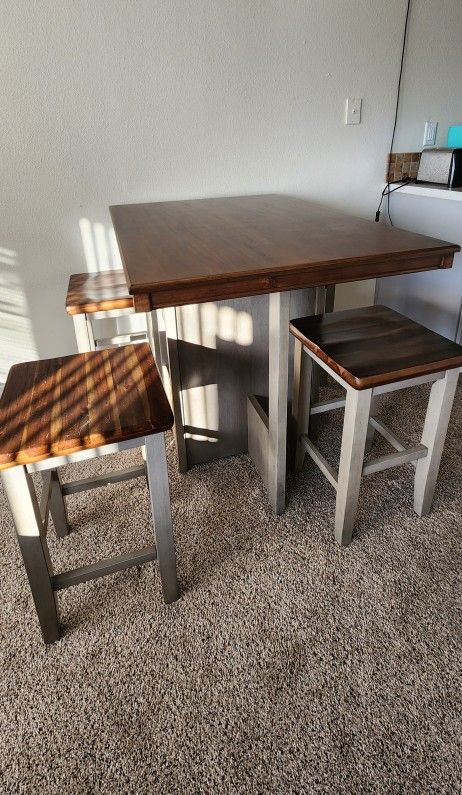 Dining Set With 4 Stools