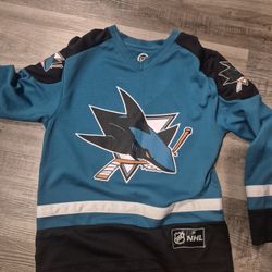 San Jose Sharks Karlsson Youth Premier Jersey Size Large: 10/11