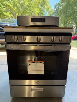 New GE 30” Gas Stove