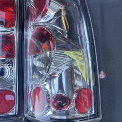 99-06 GMC Sierra /silverado Taillights 